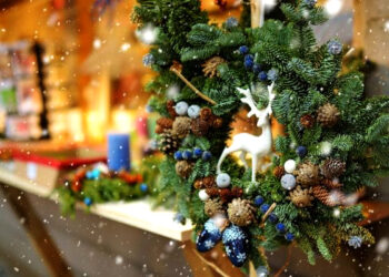 Kviečia į kalėdinę mugę