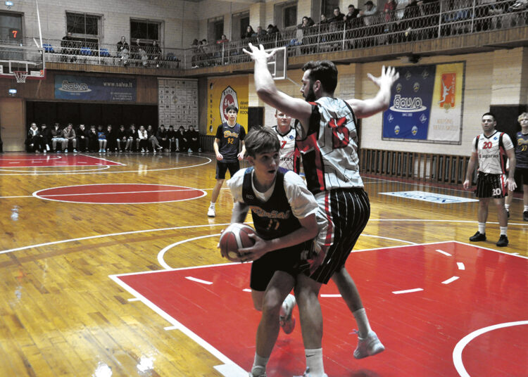 Krepšinio pirmenybės prasidėjo užtikrinta „Agaro“ pergale