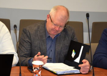 „Litesko“ investicijos ir opozicijos plojimai