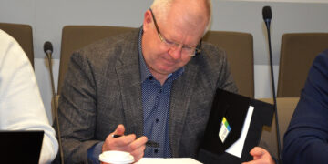 „Litesko“ investicijos ir opozicijos plojimai