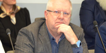 Politiko likimas – jo paties ar valdančiųjų rankose?