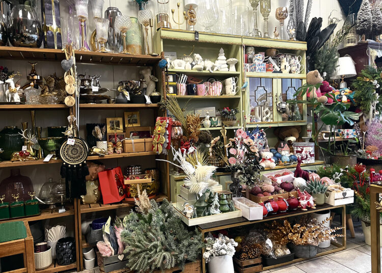 Kalėdų ambasada laukia Jūsų