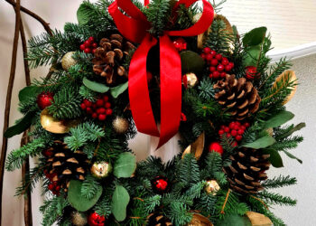 Pakuoti dovanas kvieičia „Marantos gėlės“