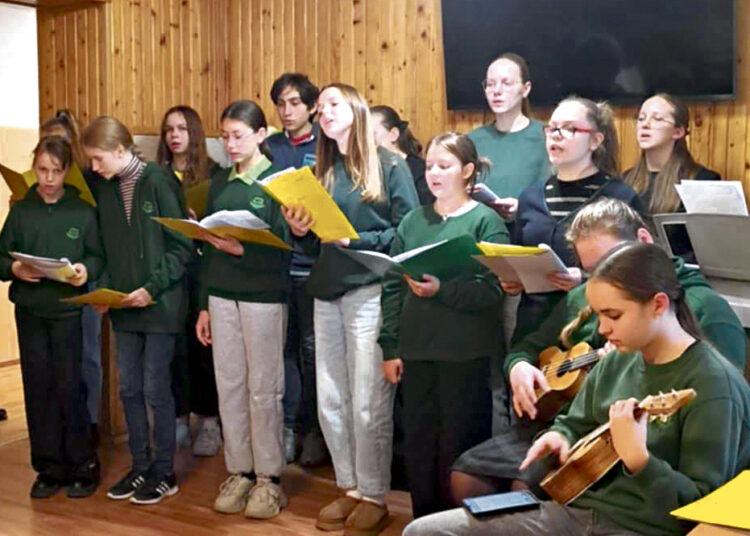 Kaštonai auga gerumo ir meilės dvasioje