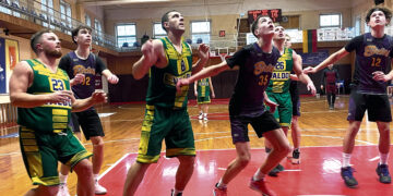 Vyriškos krepšinio pamokos „Sporto centro“ jaunuoliams