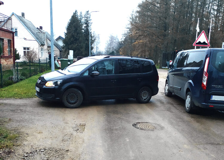 Nesusitaria su sporto komplekso statytojais