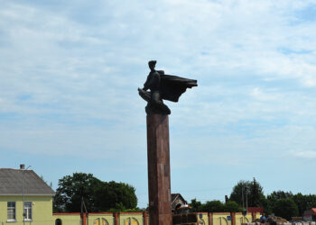 Dar kartą apie paminklą Juliukui, arba kodėl Biržuose nejauku