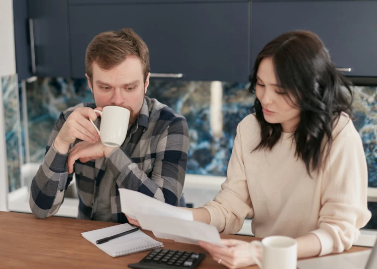 Pigiausia būsto remonto paskola: kaip ją gauti turint kitų finansinių įsipareigojimų