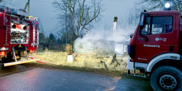 Įtariamas padegimas: pirmiausia neliko kryžiaus