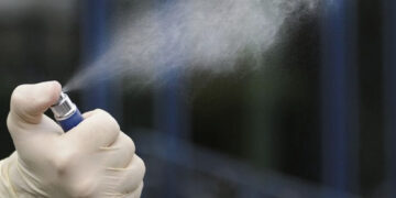 Elgėsi nekalėdiškai