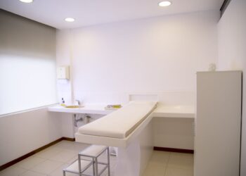 Pagrindiniai skirtumai tarp medicinos paslaugų viešajame ir privačiame sektoriuose