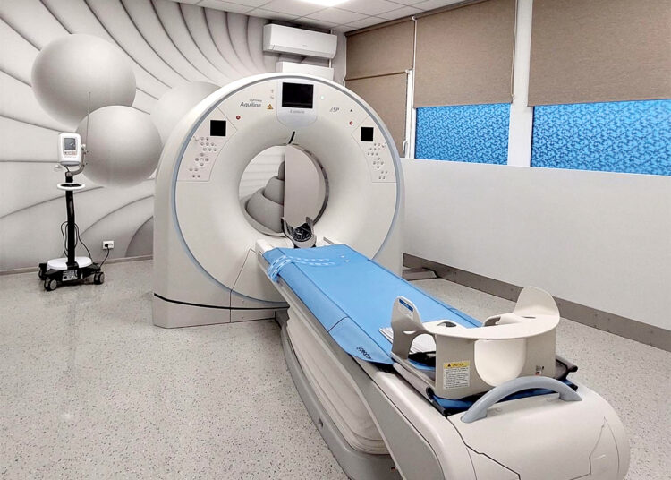 Kas užrašo ir „perskaito“ tyrimo kompiuteriniu tomografu duomenis?