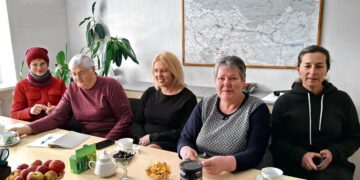 Ką giria, o ant ko burnoja Parovėja?