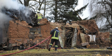 Sulėkė gesinti degančio seno šieno