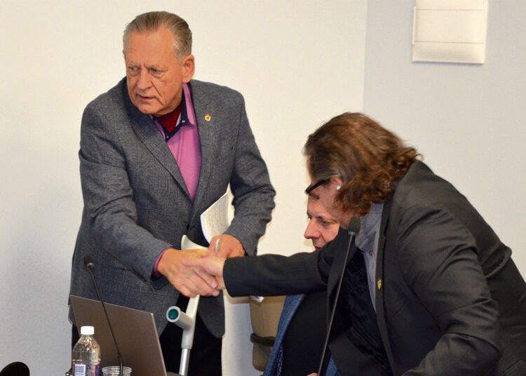 Socialdemokrato gydytojo ir „atgimiečio“ verslininko mintys apie garbę