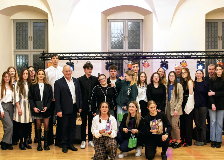 Jaunimas rinko išskirtiniausius