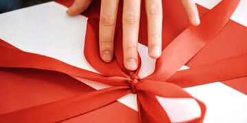 Siūlomos dovanos įvilioja į spąstus