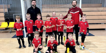 Vaikai kovėsi futbolo varžybose