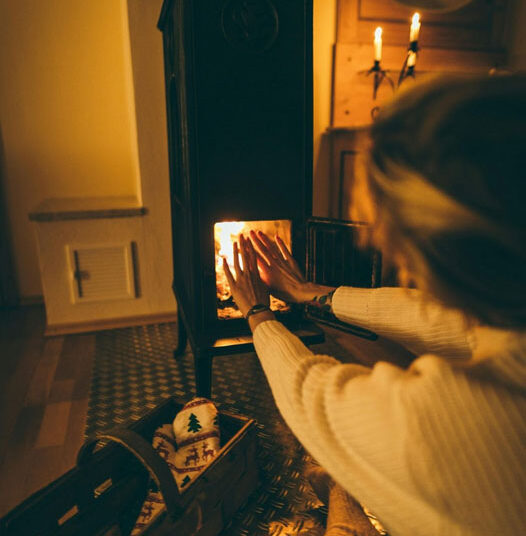 Kodėl verta rinktis šildymą briketais?