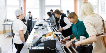 Ar Biržai ras būdą, kuris padėtų grąžinti mokinius į mokyklų valgyklas?