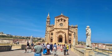 Piligriminė kelionė į Maltą: sukrečiantys stebuklai ir tikėjimo liudijimai