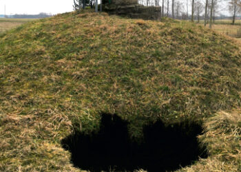 Vandenvietėje – karsto įgriuva