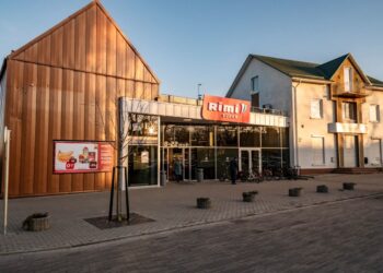 Biržuose po renovacijos duris atvėrė atnaujinta „Rimi“ parduotuvė