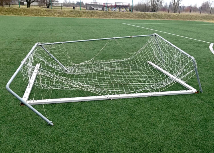 Mokyklos inventorius nukentėjo nuo chuliganų