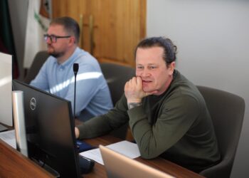 Pirmininkas ir įstatymai