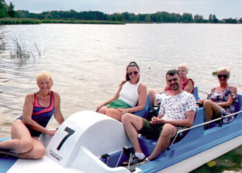 Perplaukti ežerą ir išgyventi