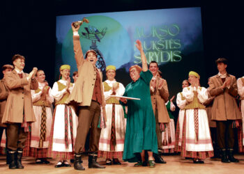 „Raitytinio“ šokėjai pagavo „Aukso paukštę“