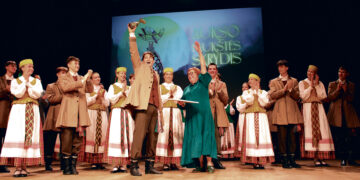 „Raitytinio“ šokėjai pagavo „Aukso paukštę“