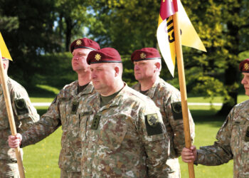 Į atsargą išleistas kuopos vadas