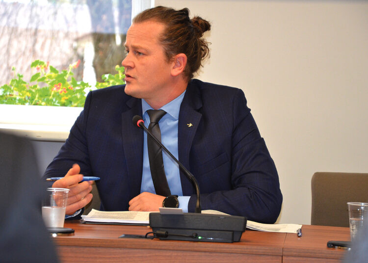 Etikos komisijos sprendimas: D. Barkauskas pažeidė padorumo principą