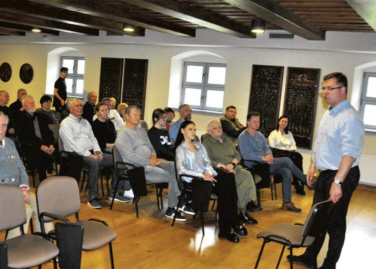Kava ir pokalbiai su Laurynu Kasčiūnu