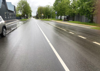 Provokuoja kirsti ištisines linijas?