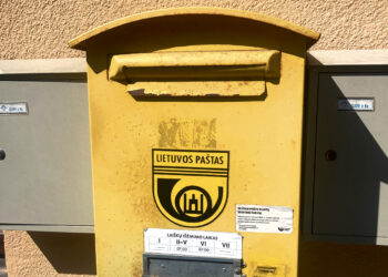 Kur dingo geltonosios dėžutės