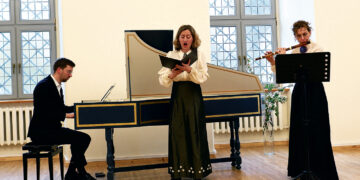 Bendrystė su senąja muzika