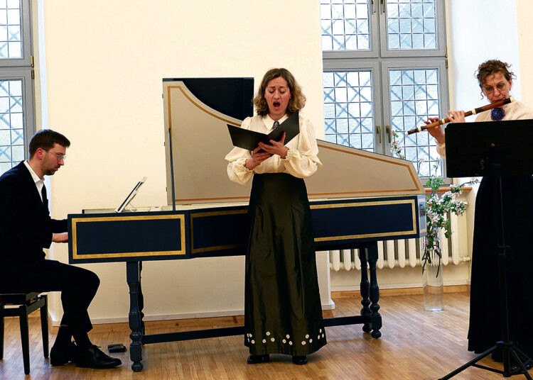 Bendrystė su senąja muzika