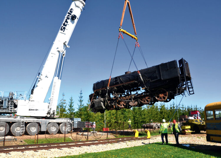 Į senovinės technikos muziejų atkeliavo įspūdingas garvežys