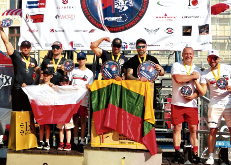 Ugniagesiai toliau skina medalius varžybose