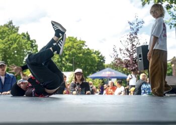 Įkvepiantis judėjimas, jaunystė, aistra