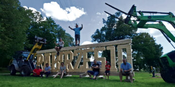 Pabiržė vėl dūzgia