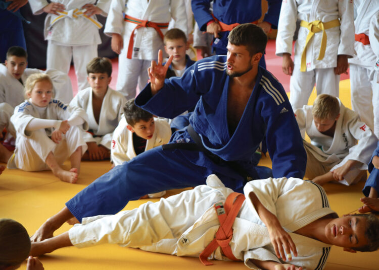 Biržuose vyksta didelė dziudo stovykla