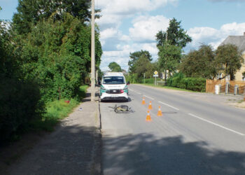 Kliudė neblaivų dviratininką