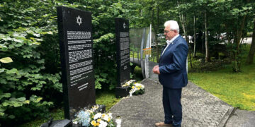 Kol prisimename ir meldžiamės, tol esame kartu