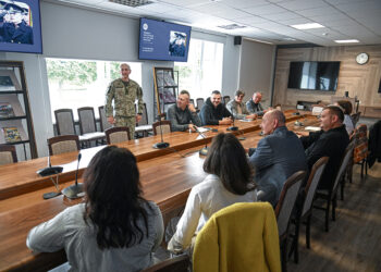 Nori taikos – ruoškis karui (1)