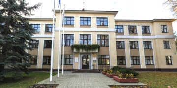 Apie elektrą, gendantį maistą ir sutartis