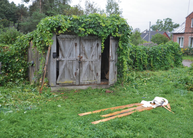 Dvokiantys lauko tualetai – miesto centre