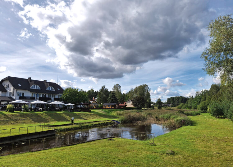 Neteršia, bet buitinių nuotekų išvežimo dokumentų neturi